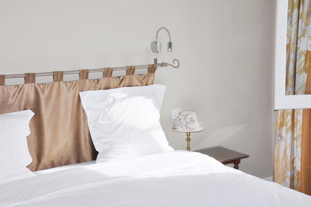 Hotel De France Auch Δωμάτιο φωτογραφία