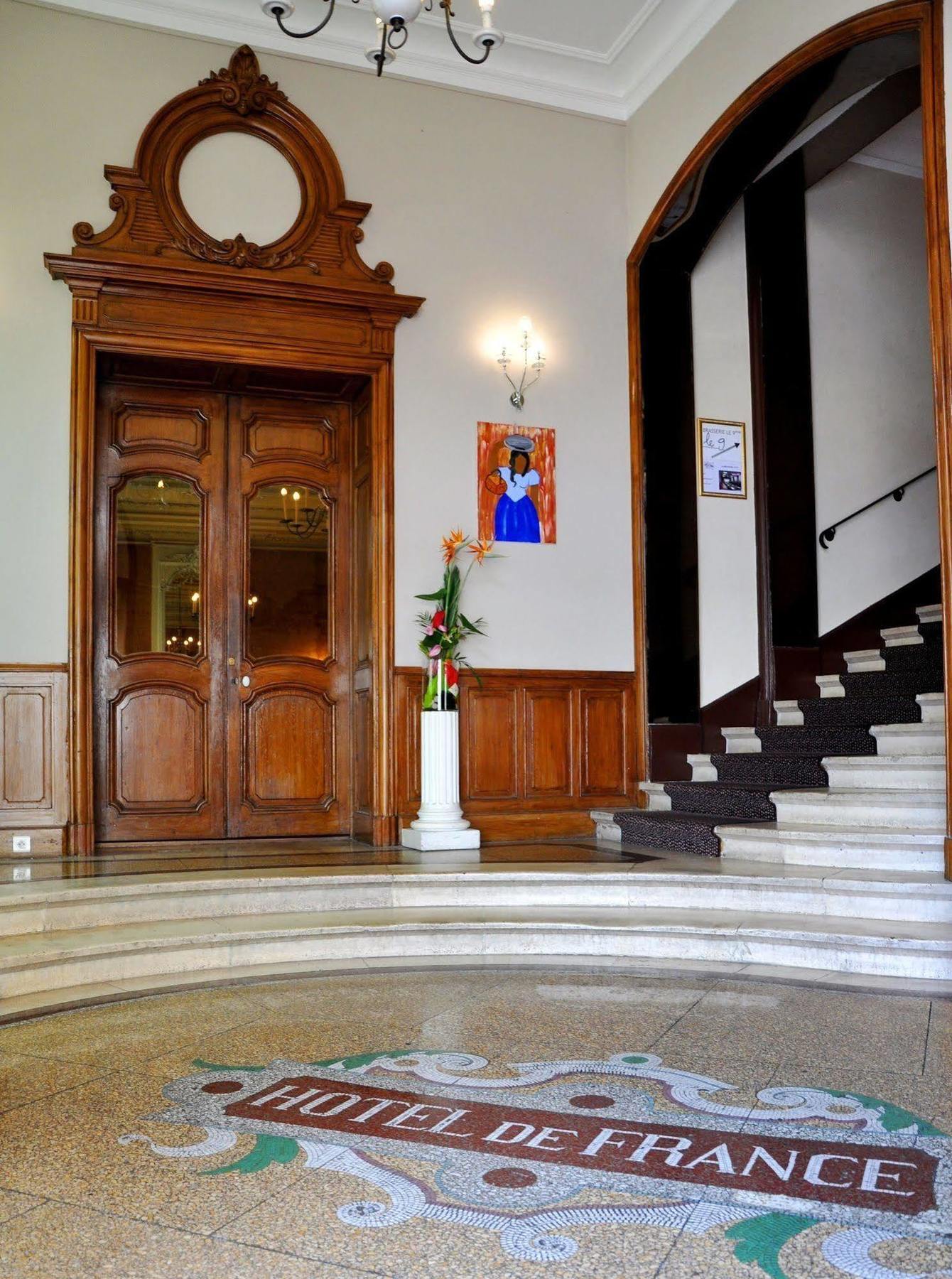 Hotel De France Auch Εξωτερικό φωτογραφία